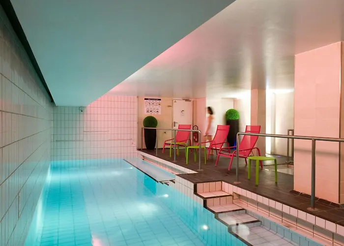 Adagio Paris Centre Tour EiffelГотель